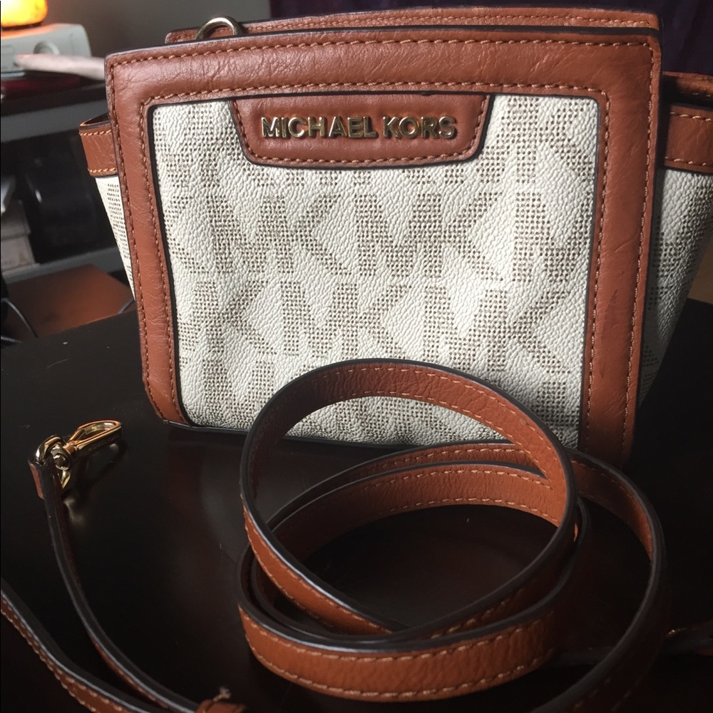 Michael Kors mini Selma crossbody